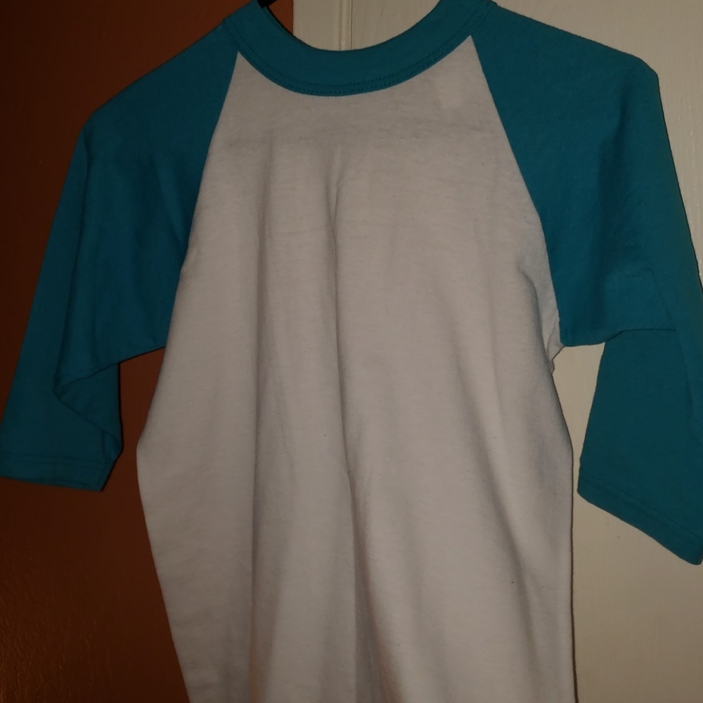 Simple softball tee - Picture 2 of 2